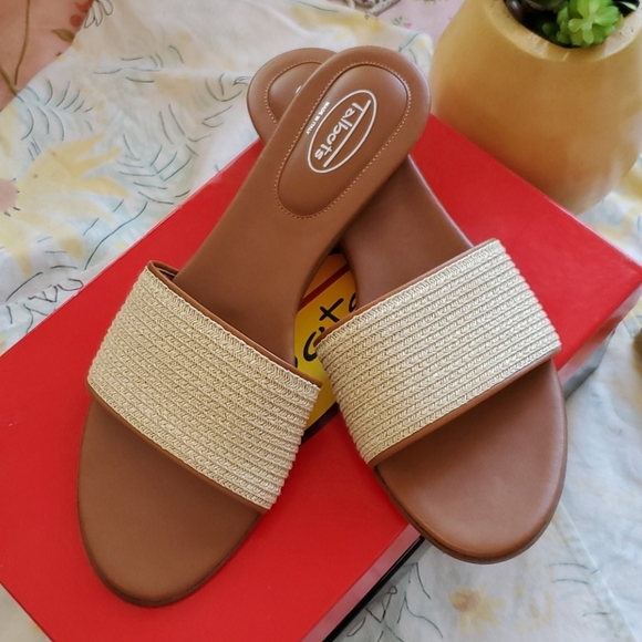 Shoes - Talbots Flats Size 8 1/2 N